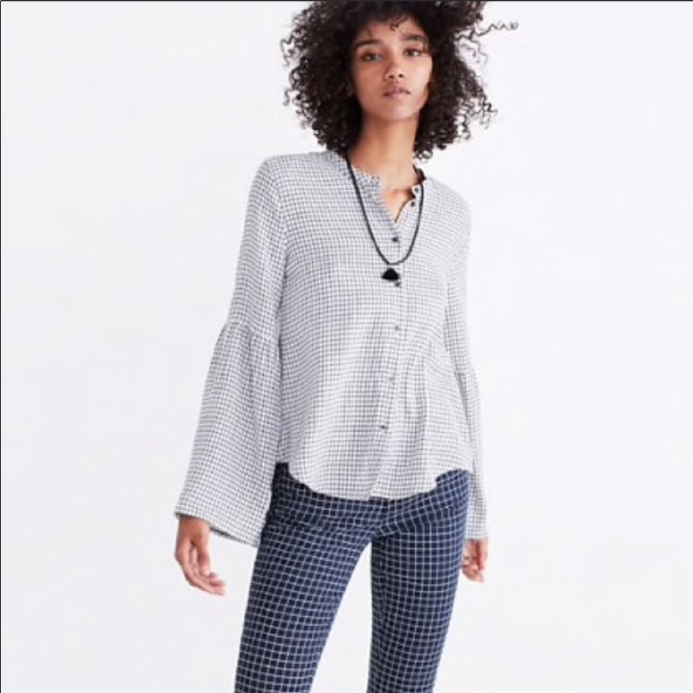 Madewell Bell Sleeve Button Down Blouse XS. Barely worn, great used condition.